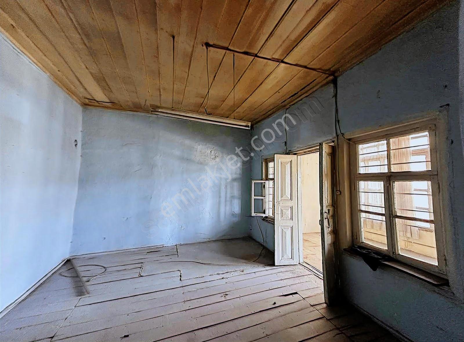 İks Emlaktan Satılık Bina Butik Otel Restoran İçin Uygundur - Görsel 32