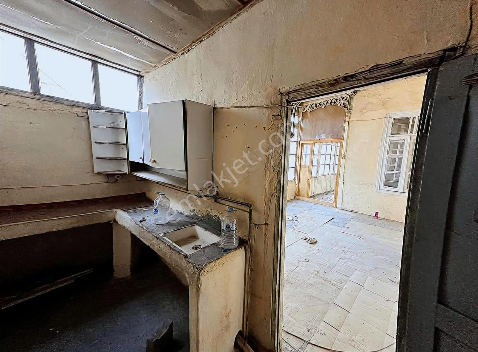 İks Emlaktan Satılık Bina Butik Otel Restoran İçin Uygundur - Görsel 29