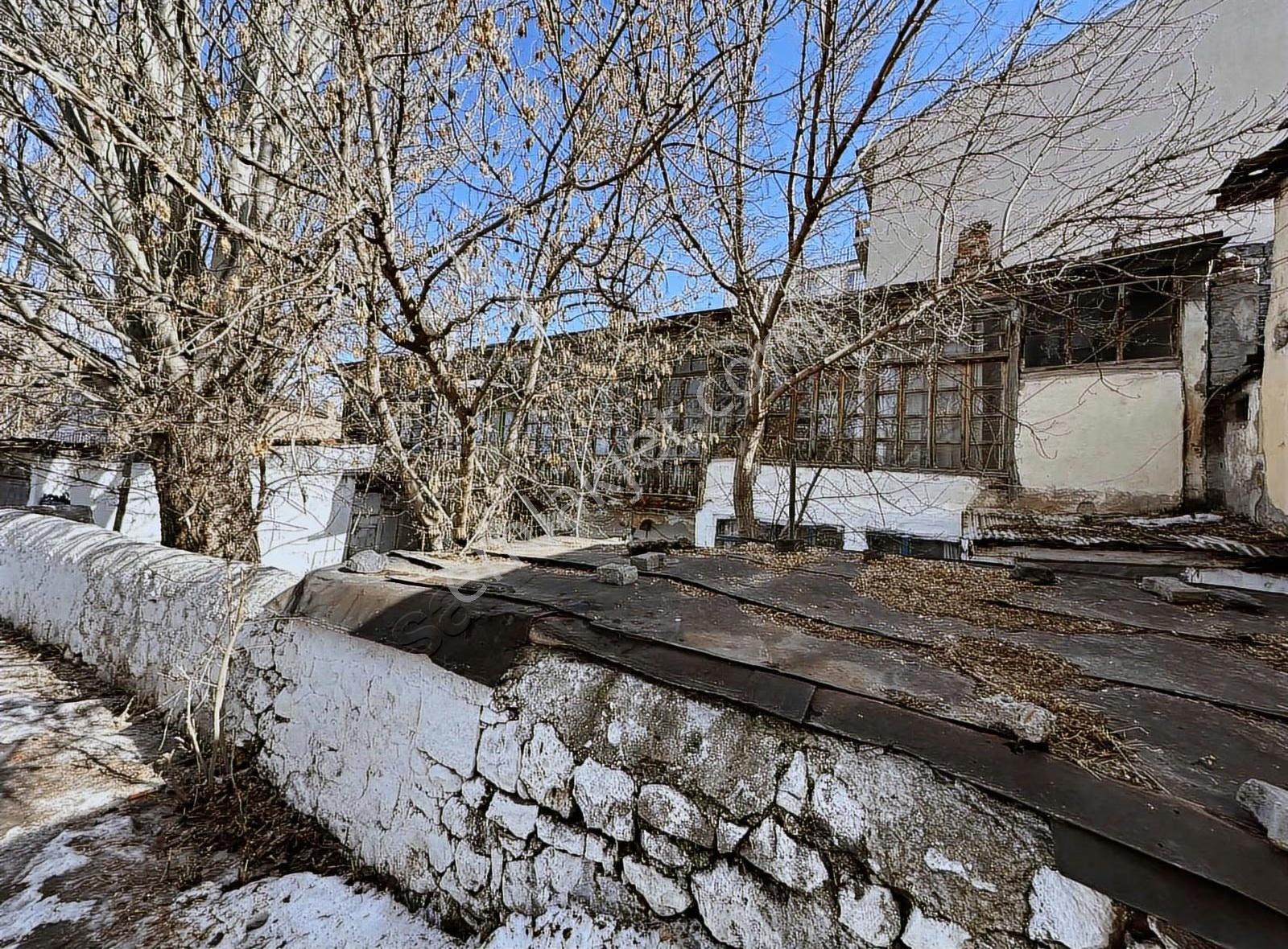 İks Emlaktan Satılık Bina Butik Otel Restoran İçin Uygundur - Görsel 10