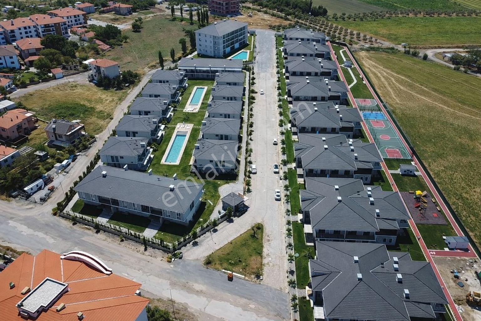 Umas Solutıon'dan Güvenlikli Havuzlu Sitede - 1+1 Eşyalı Daire - Görsel 7