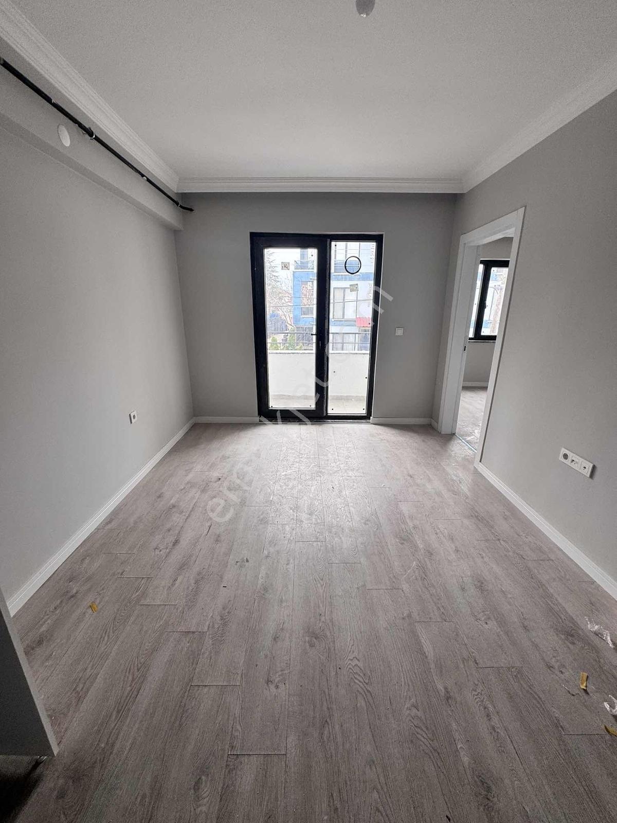 Sancak Emlak'tan Trafik Park Bölgesinde Kiralık Orta Kat 1+1 - Görsel 7