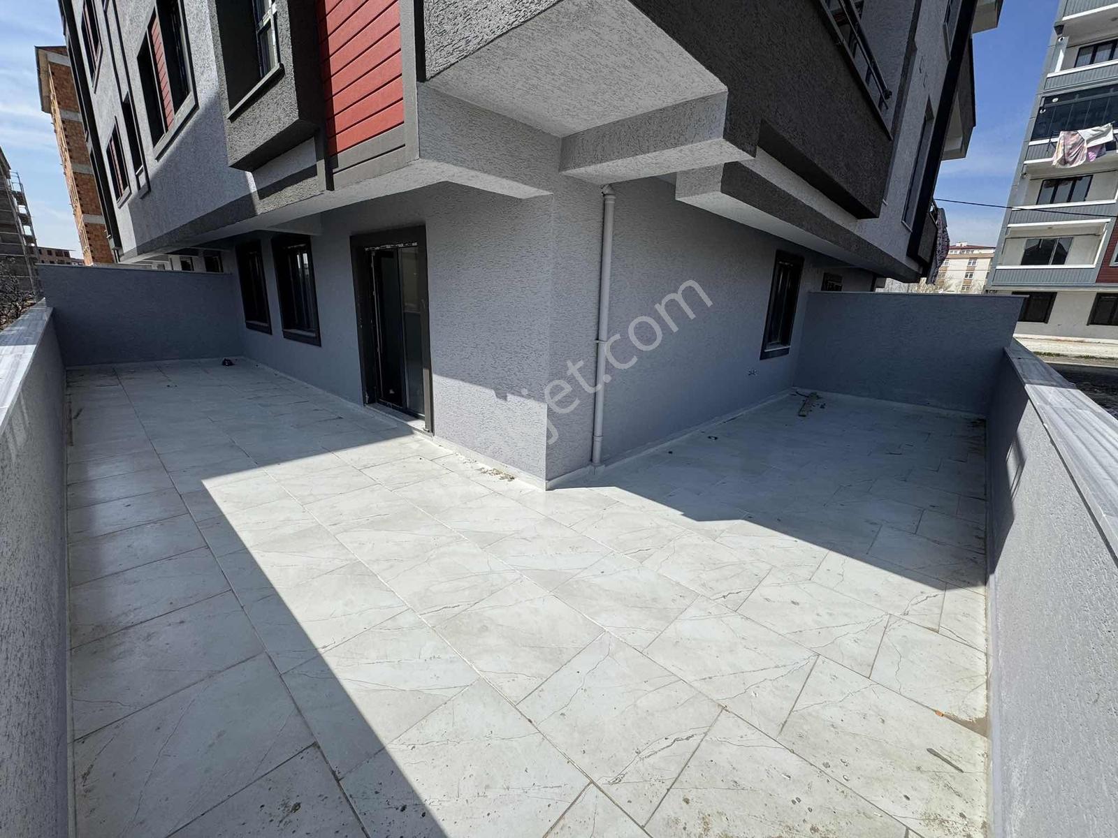 Mevlana Mah Ekstra Büyük Teraslı Yüksek Giriş 2+1 Satılık Daire - Görsel 5