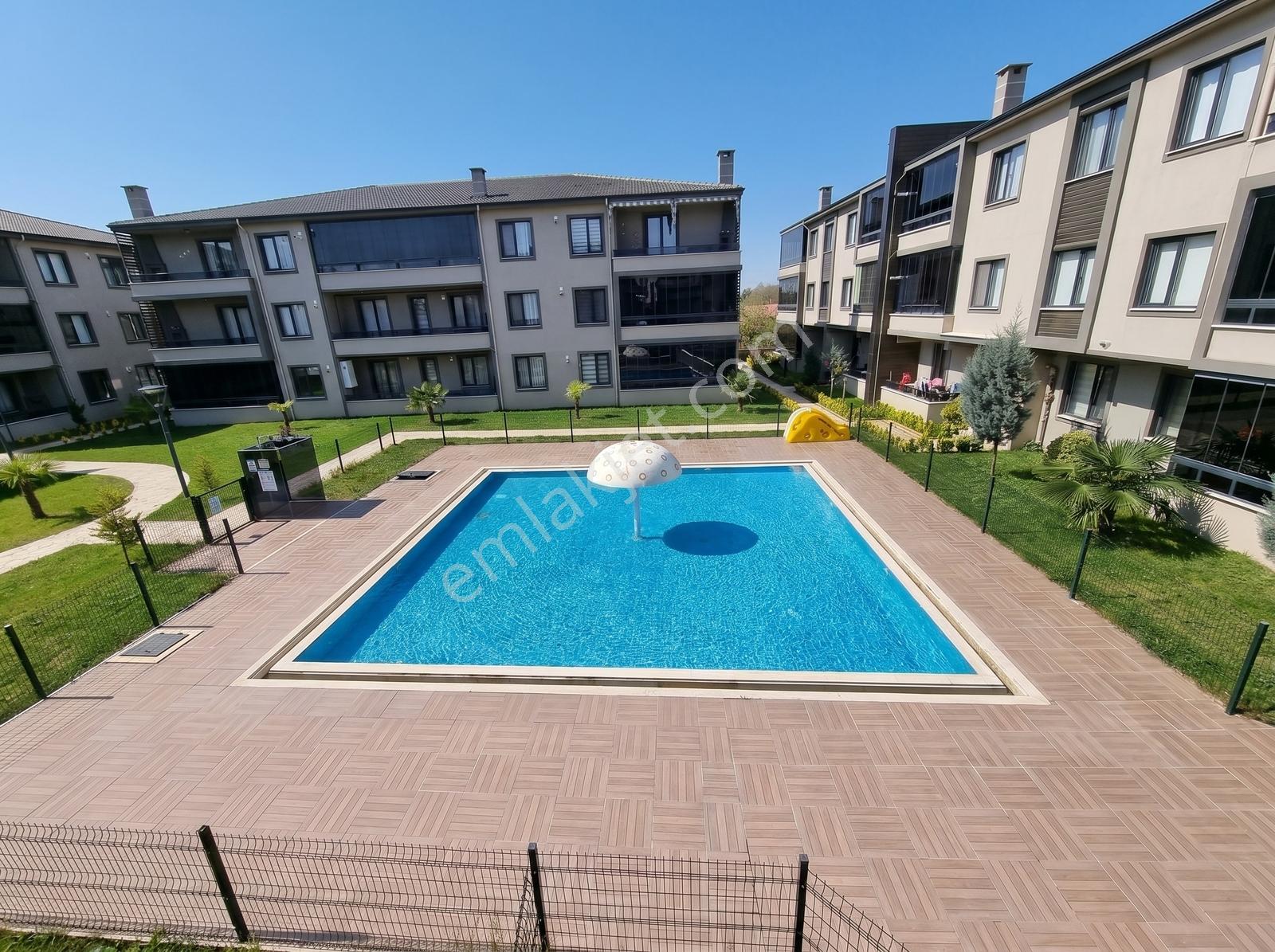 Karasu Narkale Sitesi Kombi Cam Balkonlu Oturuma Hazır 2+1 - Görsel 17
