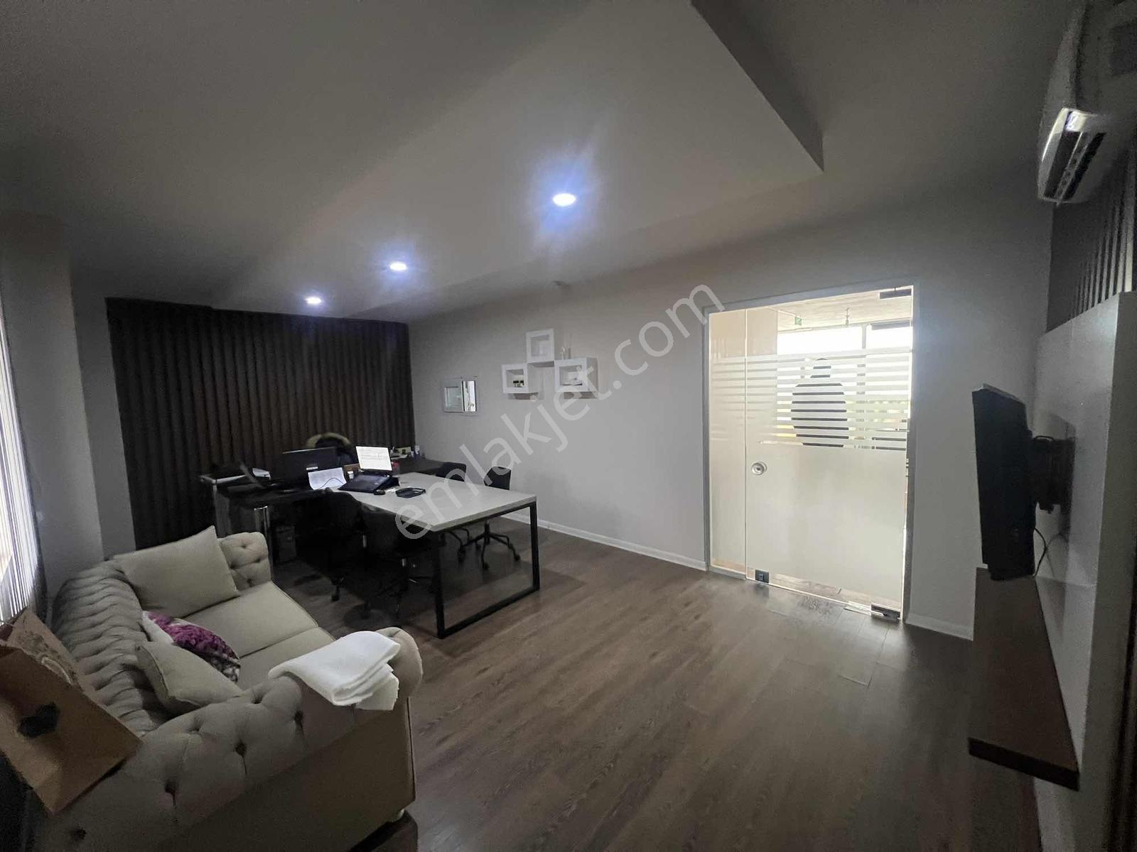 Altınova Sinan Mahallesinde Kiralık Ruhsatlı 1000 M² İş Merkezi - Görsel 5