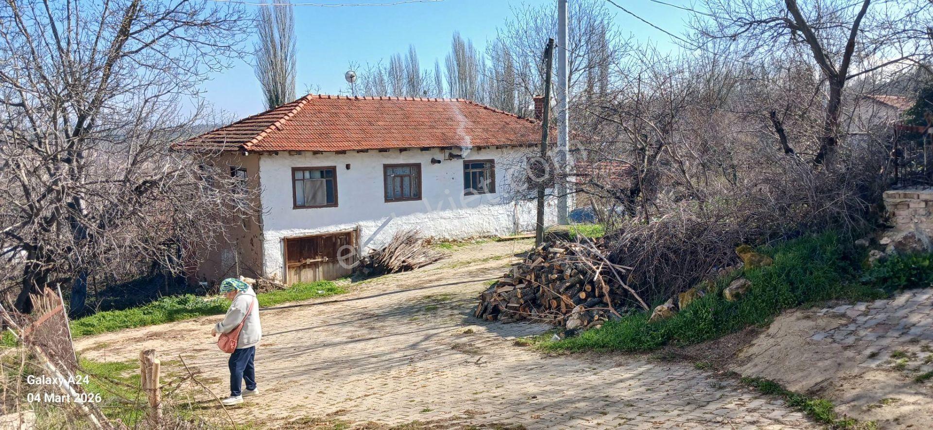 Bilecik Merkez İlyas Bey Köyünde Köy Evi Ve Bahçesi Satılıktır - Görsel 5