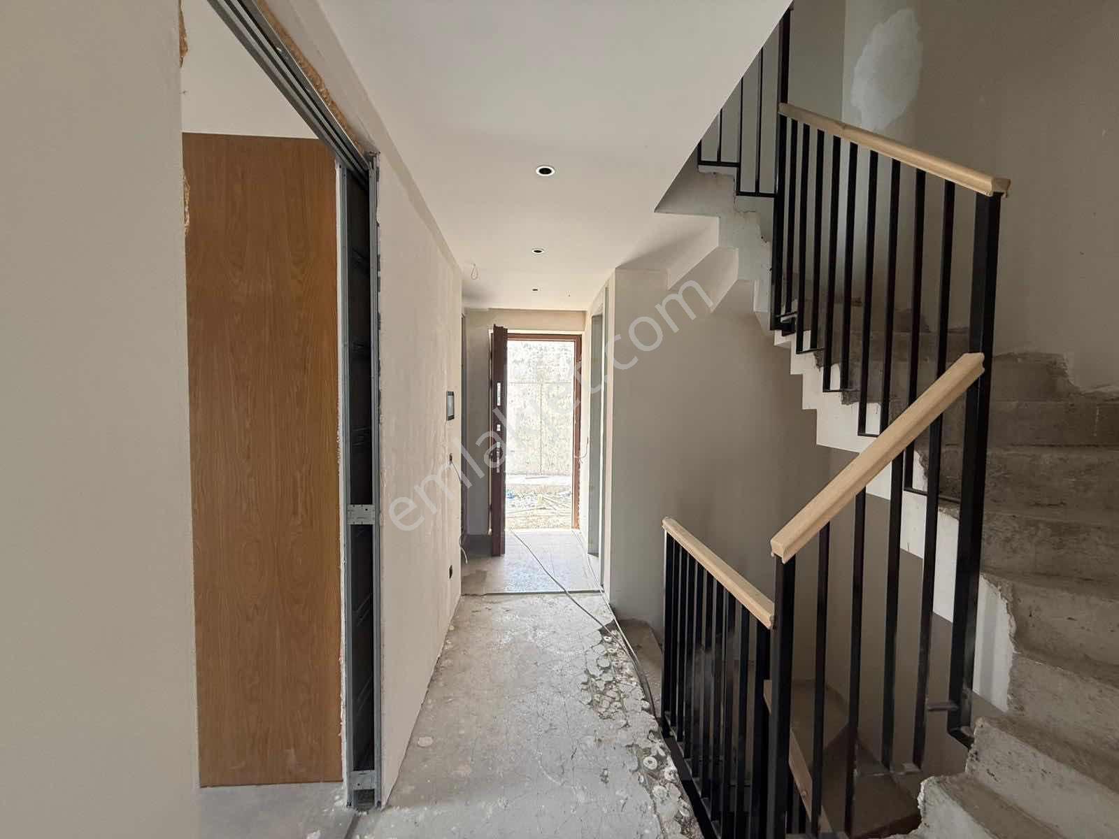 Çeşme Nif Court Villalarında 4+2 Müstakil Havuzlu Villa - Görsel 29