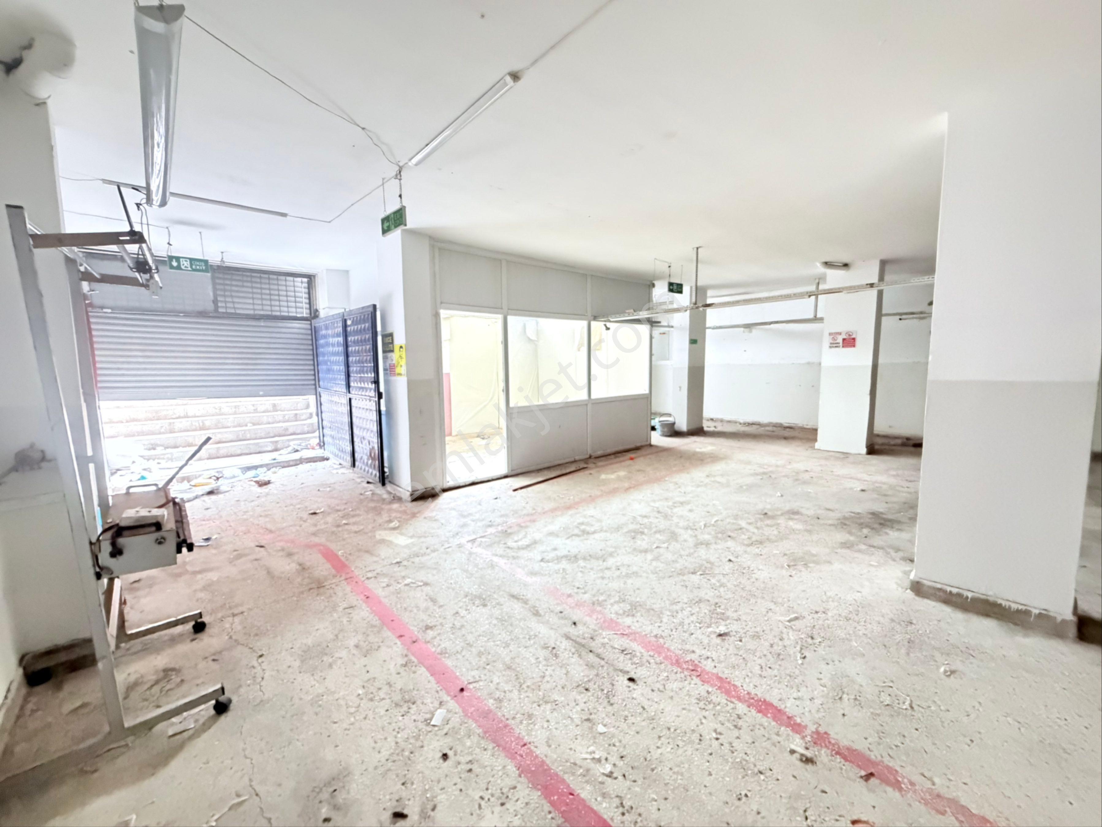 Sefaköy İnönü Mahallesi Kiralık 250 Metre² İş Yeri
