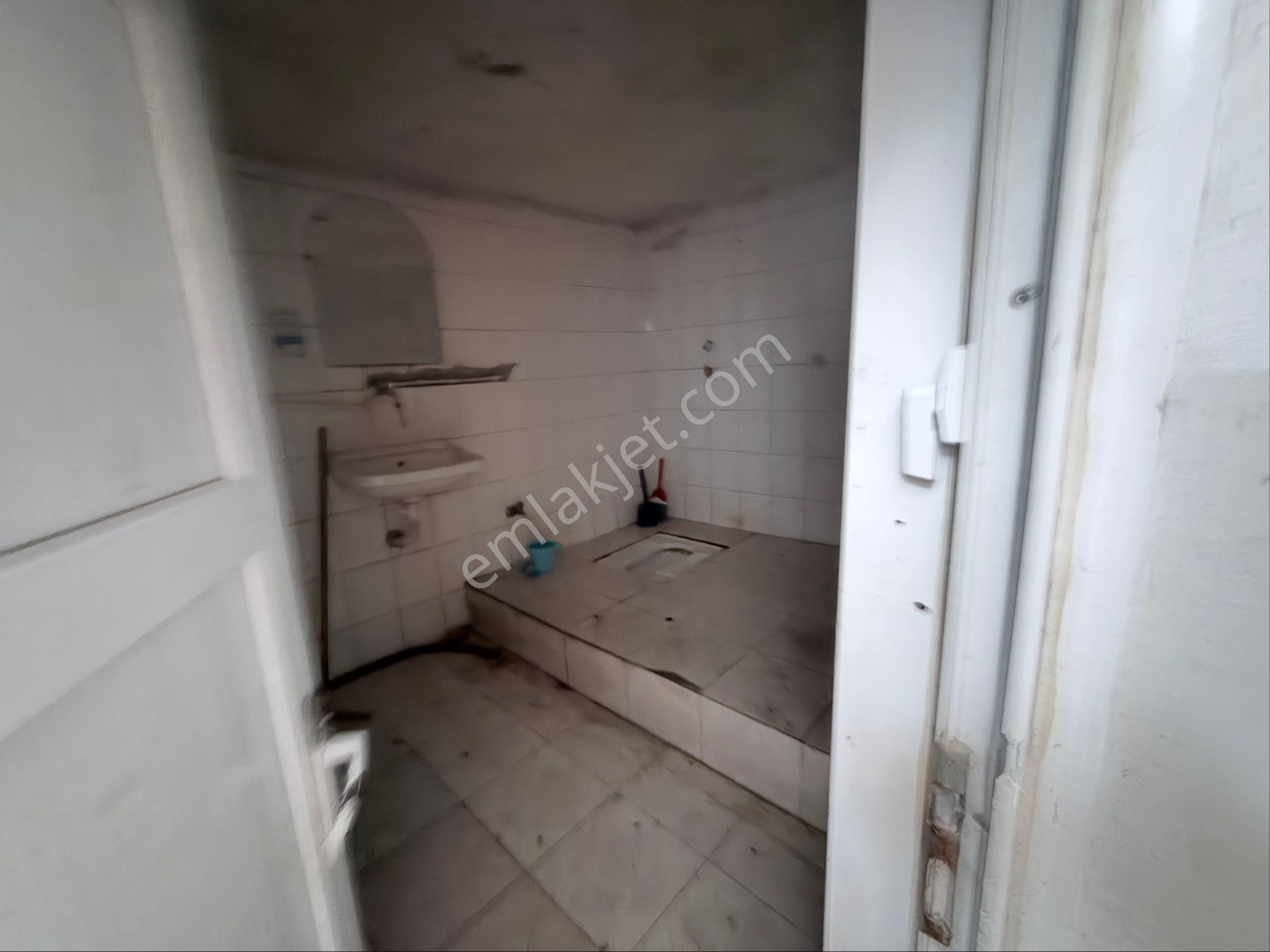 Sefaköy İnönü Mahallesi Kiralık 250 Metre² İş Yeri - Görsel 3