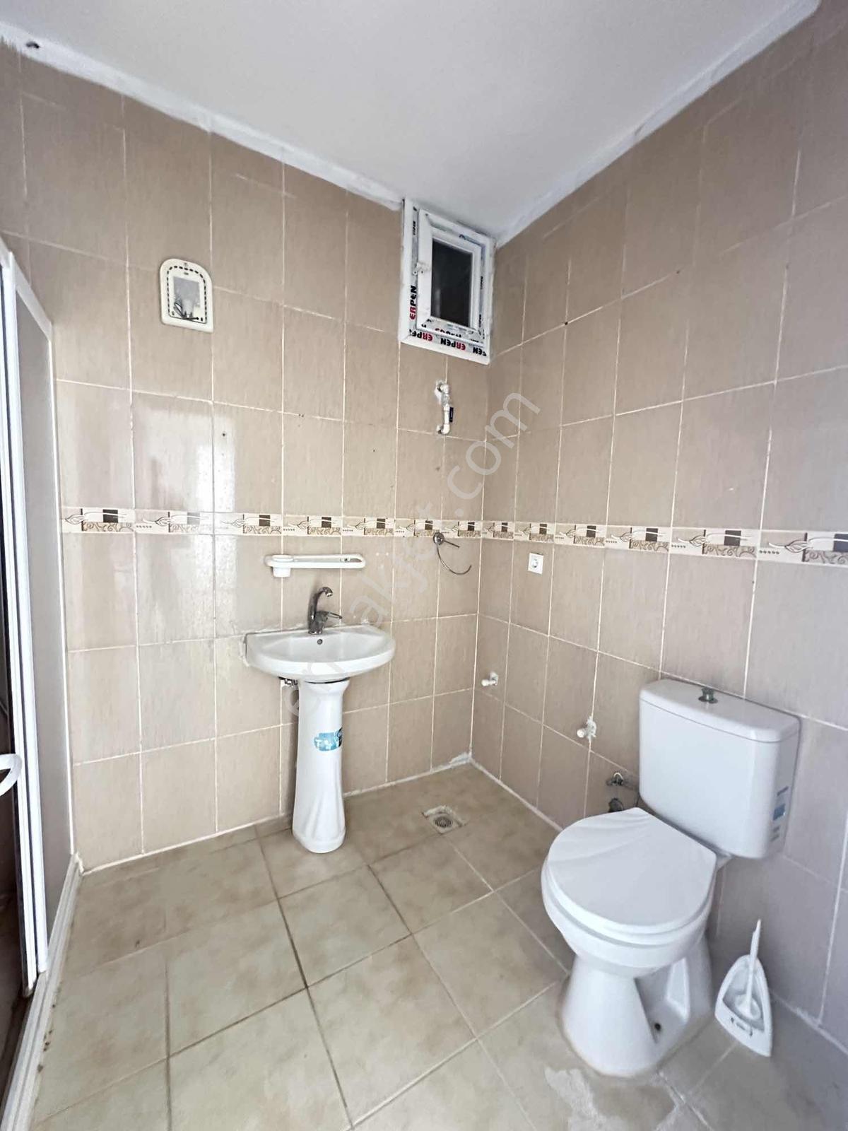 Menderes Mahallesi Site İçi Havuzlu Kiralık 3+1 Amerikan Mutfak - Görsel 16