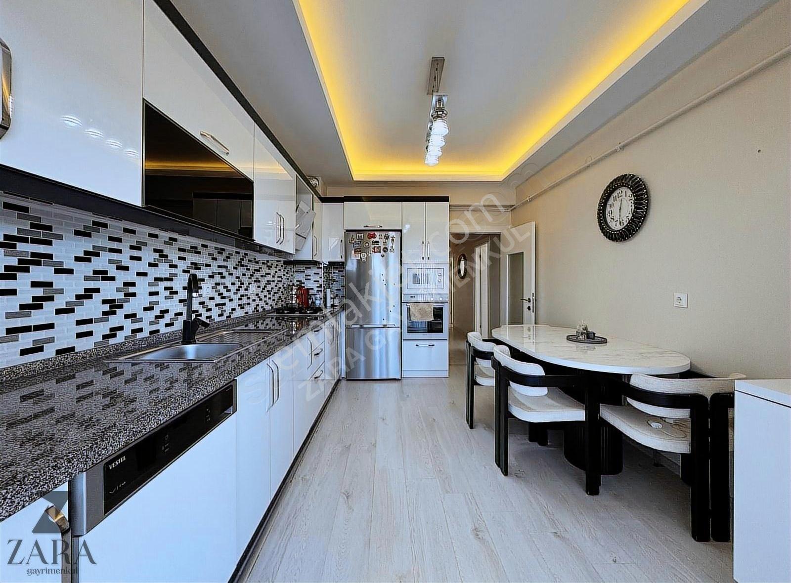 ▄zara▄ege Mah. Gözde Sitesi 3+1 145m² Full Yapılı Ara Kat Daire - Görsel 21