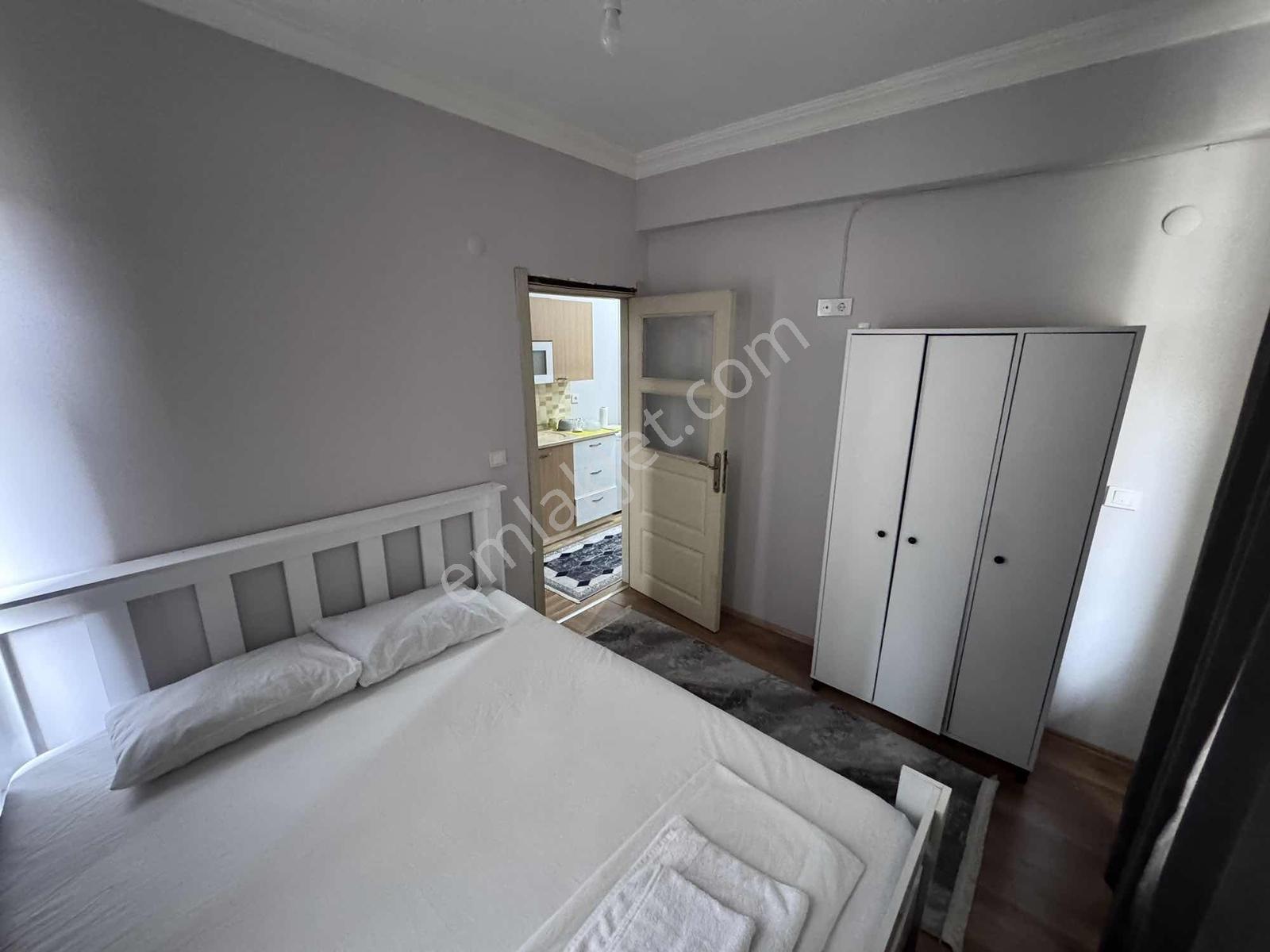 Kalkınma Mahallesinde Faturalar Dahil Kiralık Eşyalı 1+1 Daire - Görsel 6