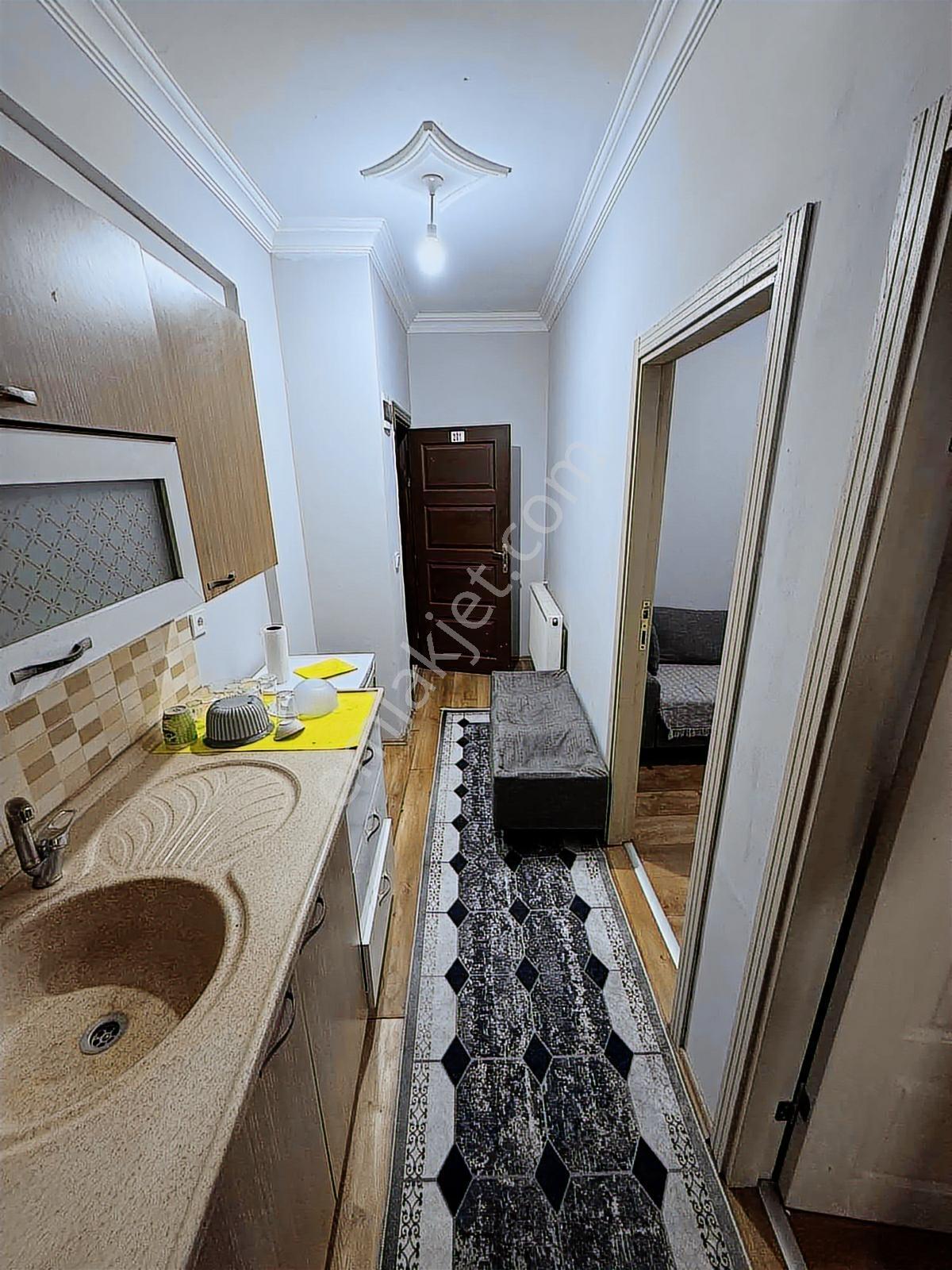 Kalkınma Mahallesinde Faturalar Dahil Kiralık Eşyalı 1+1 Daire - Görsel 4