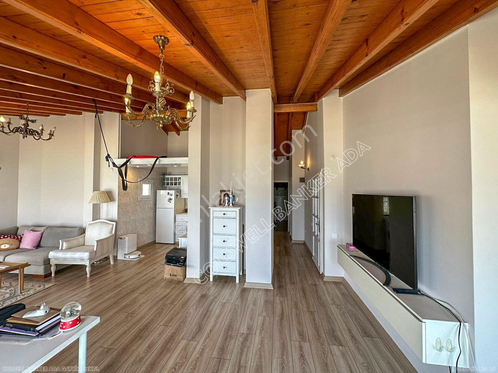 Kuşadası Kordonda Panoramik Deniz Manzaralı Dubleks Yalı Dairesi - Görsel 26