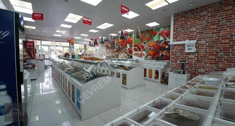 *çevrem* Cadde Üzeri Metrobüse Yakın 150m² Düz Giriş İş Yeri - Görsel 3