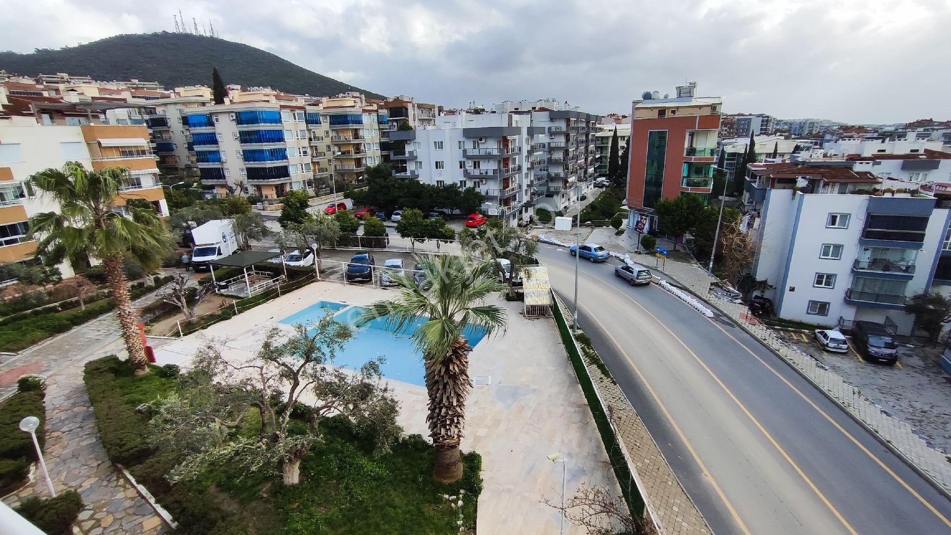 Kuşadası'nda Muhteşem Manzaralı 2+1 Satılık Daire - Görsel 12