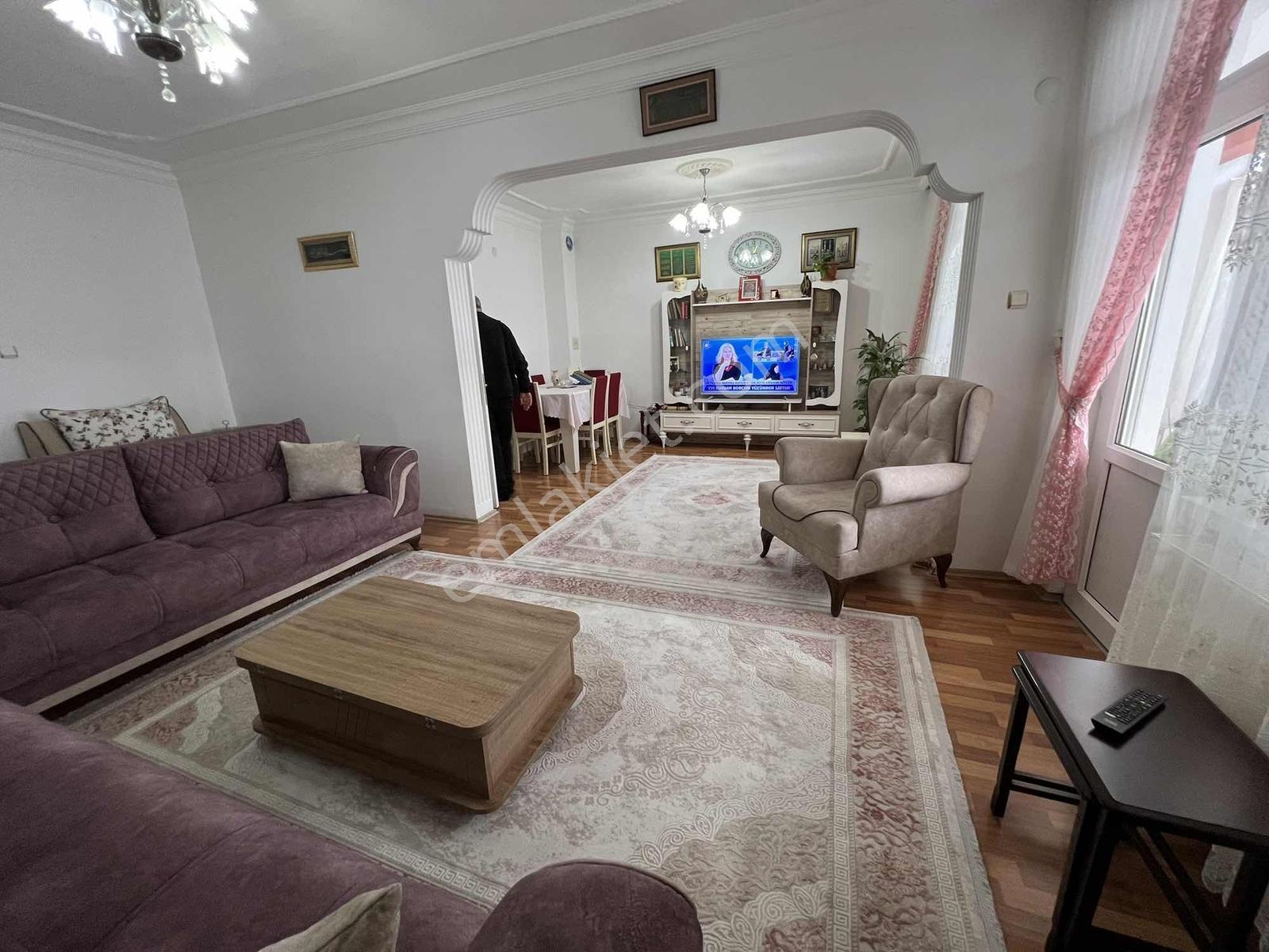 Merkez Cumhuriyet Mahallesinde 7+1 Triblex Lüks Villa -takaslı - Görsel 42