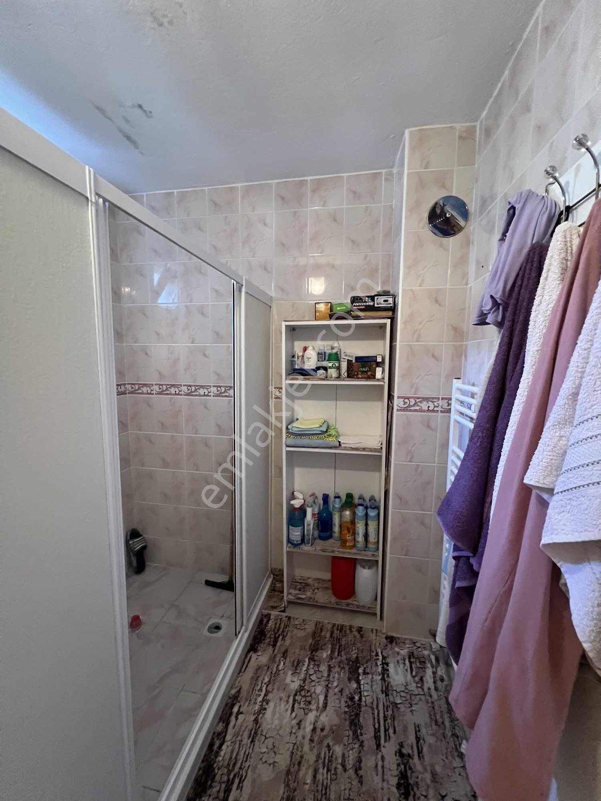 Merkez Cumhuriyet Mahallesinde 7+1 Triblex Lüks Villa -takaslı - Görsel 31