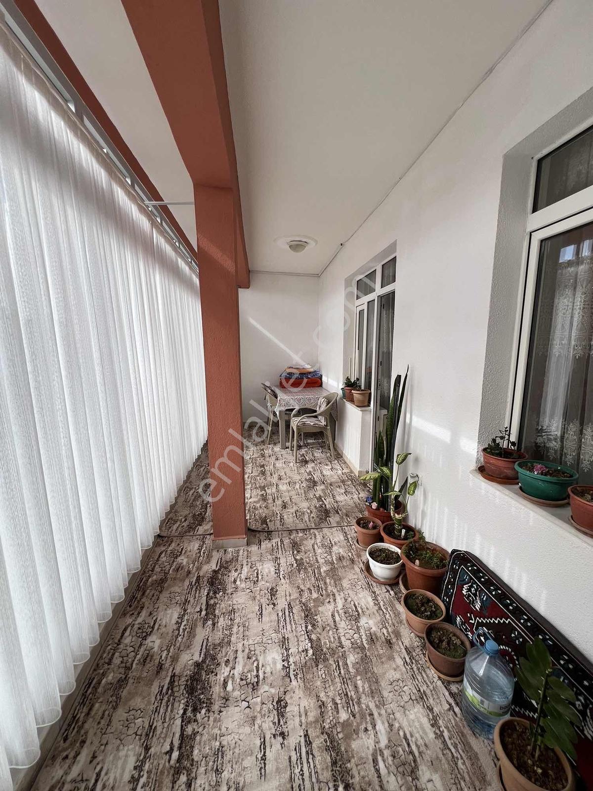 Merkez Cumhuriyet Mahallesinde 7+1 Triblex Lüks Villa -takaslı - Görsel 39