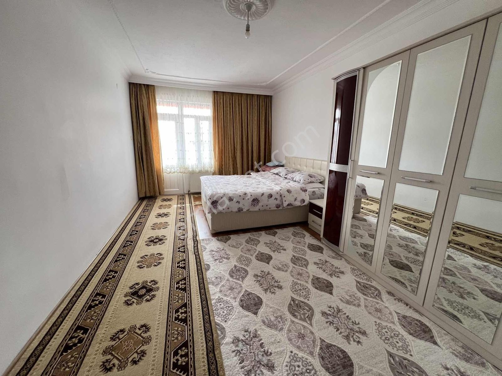 Merkez Cumhuriyet Mahallesinde 7+1 Triblex Lüks Villa -takaslı - Görsel 45