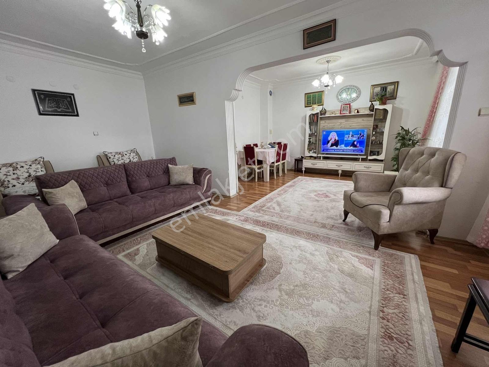 Merkez Cumhuriyet Mahallesinde 7+1 Triblex Lüks Villa -takaslı - Görsel 43