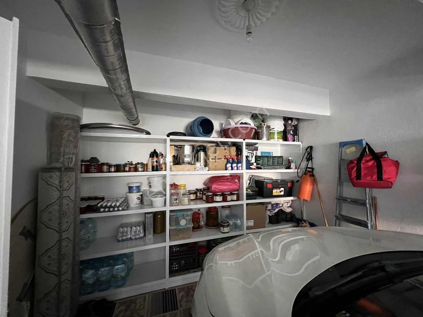 Merkez Cumhuriyet Mahallesinde 7+1 Triblex Lüks Villa -takaslı - Görsel 23