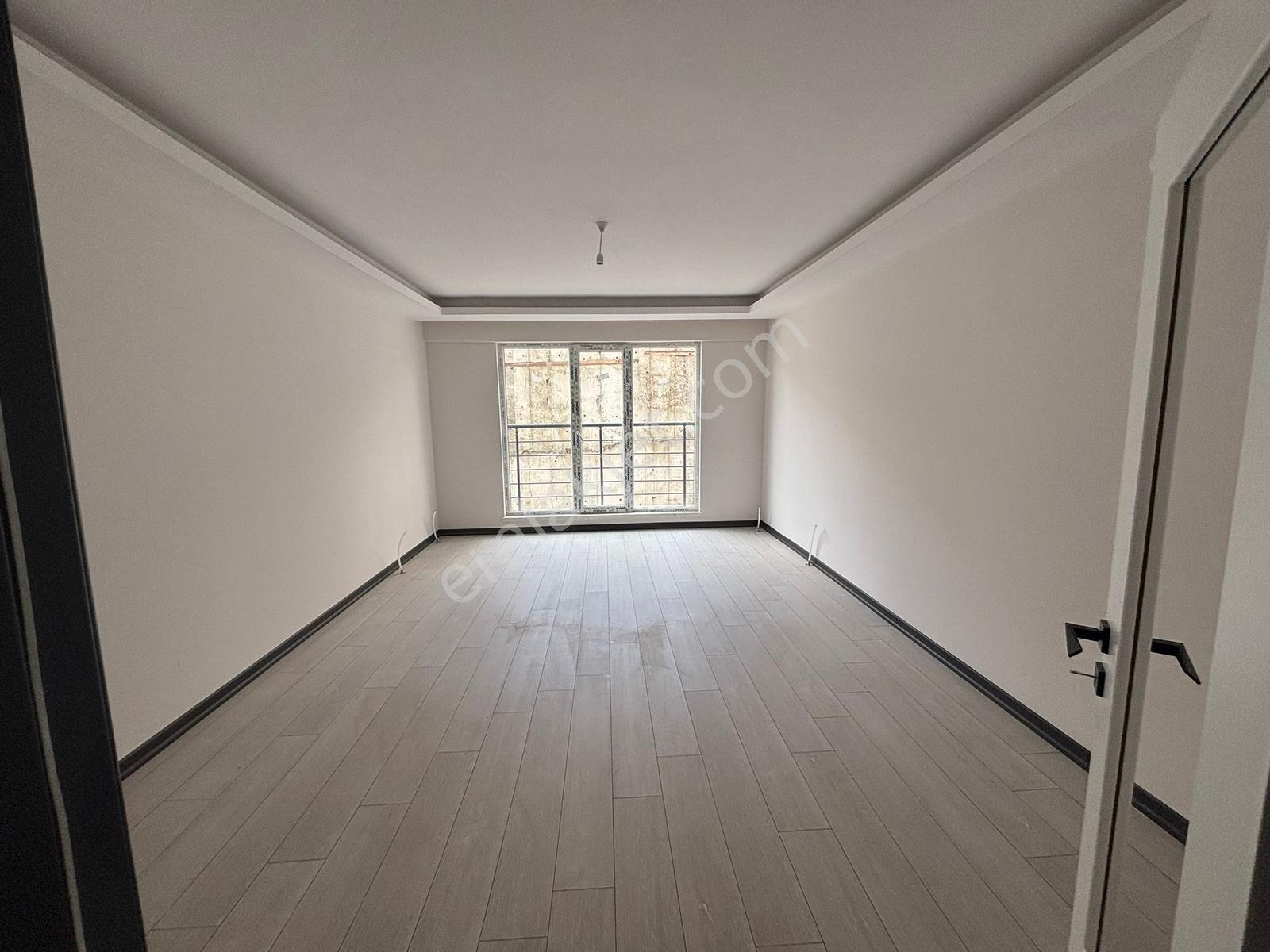Yılmazer'den 1762 Cadde Üzerinde Sıfır Yatırıma Uygun 2+1 Katta!