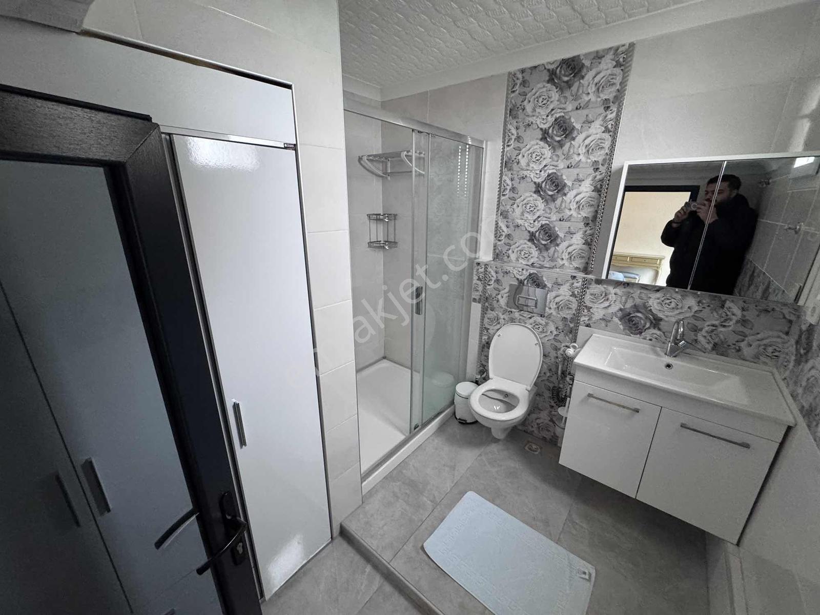 Üniversite Mahallesinde 2+1 Sezonluk Kiralık Daire - Görsel 2