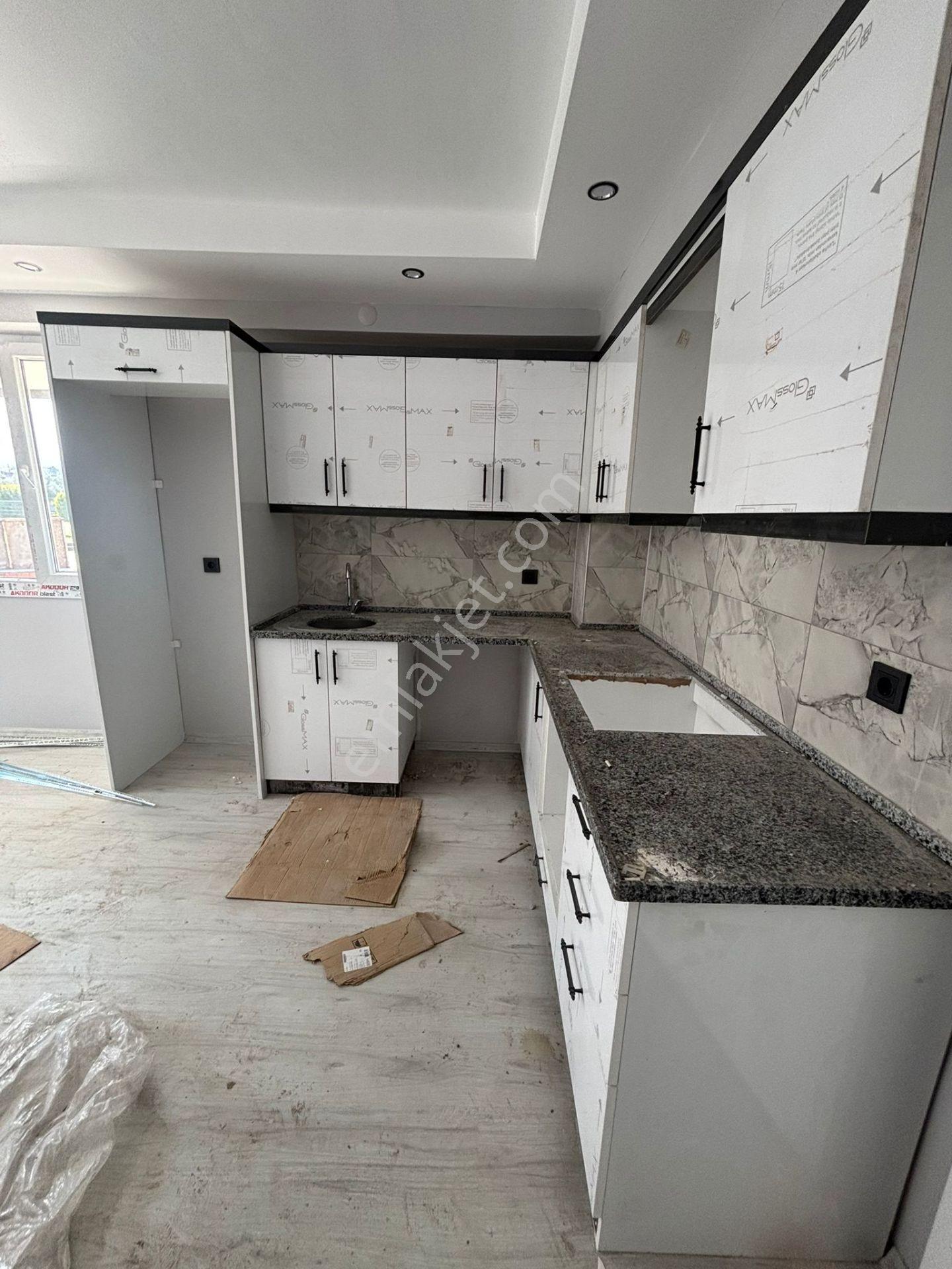 Satılık Sartta 1+1 55m2 Zemin Isıtmalı Sıfır Daire - Görsel 4