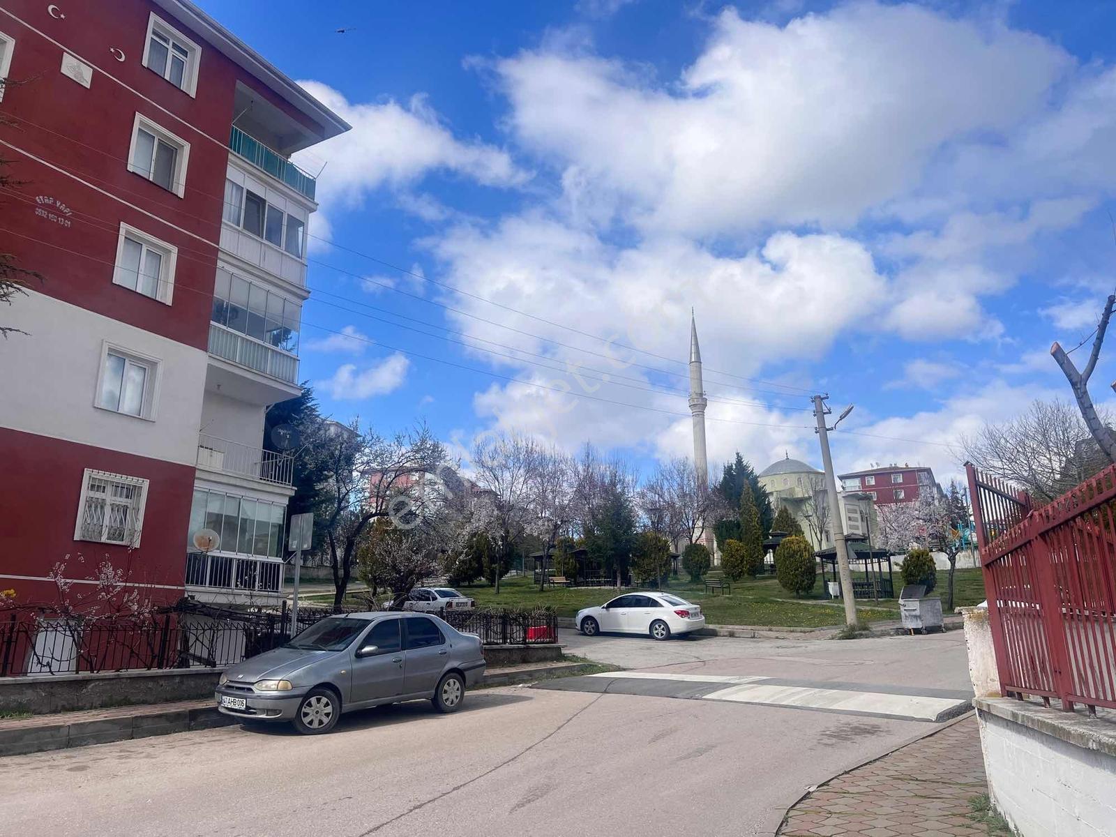 A L C Den G.o.p.mah. Metro Yakını Site İçi Salon B. 3+1 Daire - Görsel 17