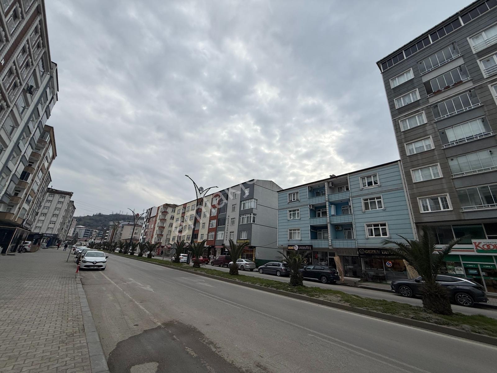 Yağmur Emlak'tan Harika Konum Cadde Üstü 3+1 Lüks Daire - Görsel 20