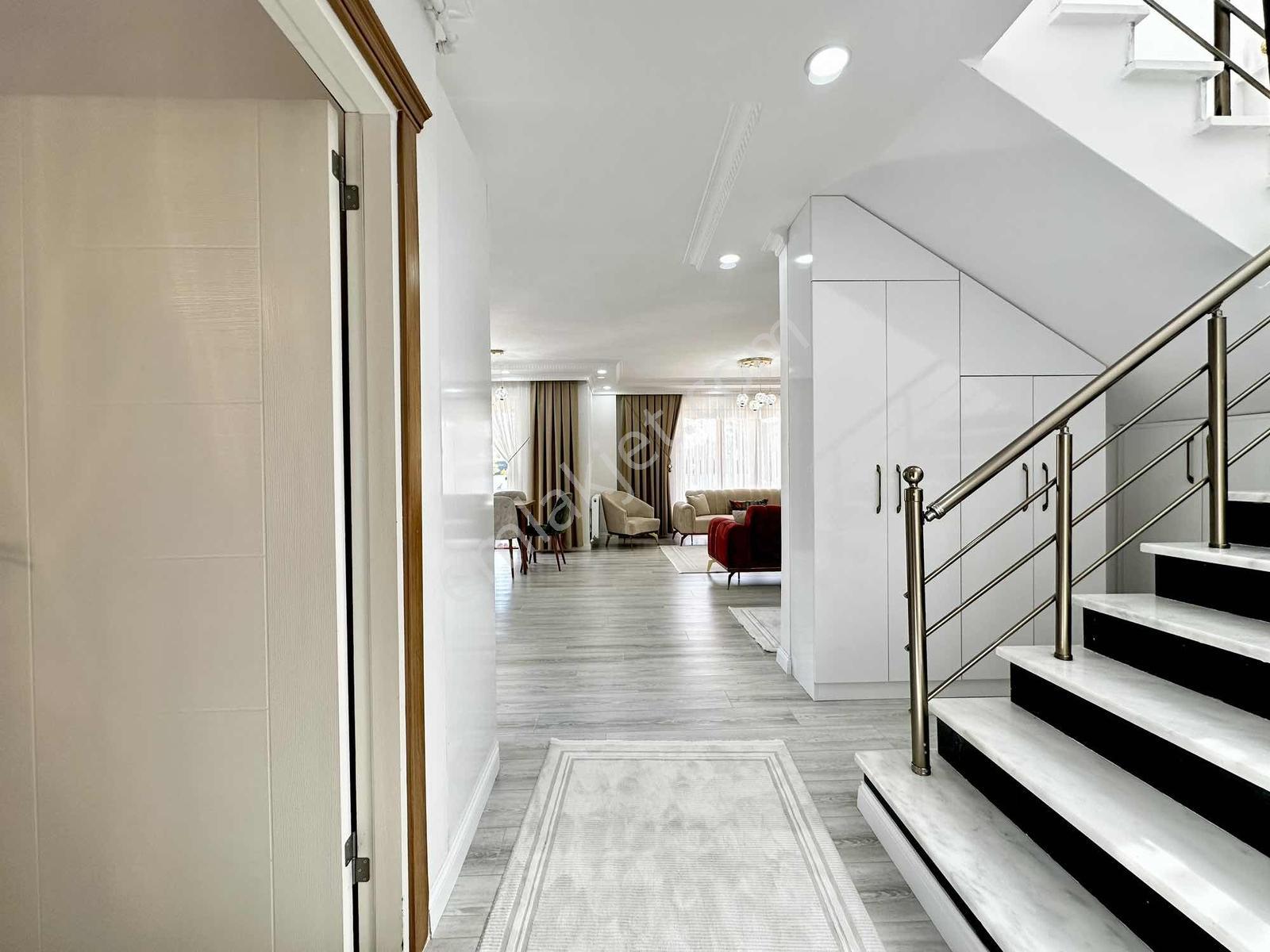 [kassel Yapı] Güvenlikli Sitede-800m2 Bahçe-özel Havuz-5+1 Villa - Görsel 19