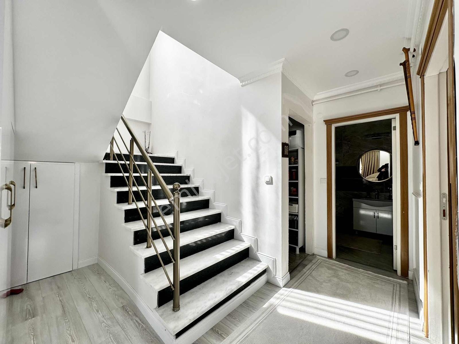 [kassel Yapı] Güvenlikli Sitede-800m2 Bahçe-özel Havuz-5+1 Villa - Görsel 28