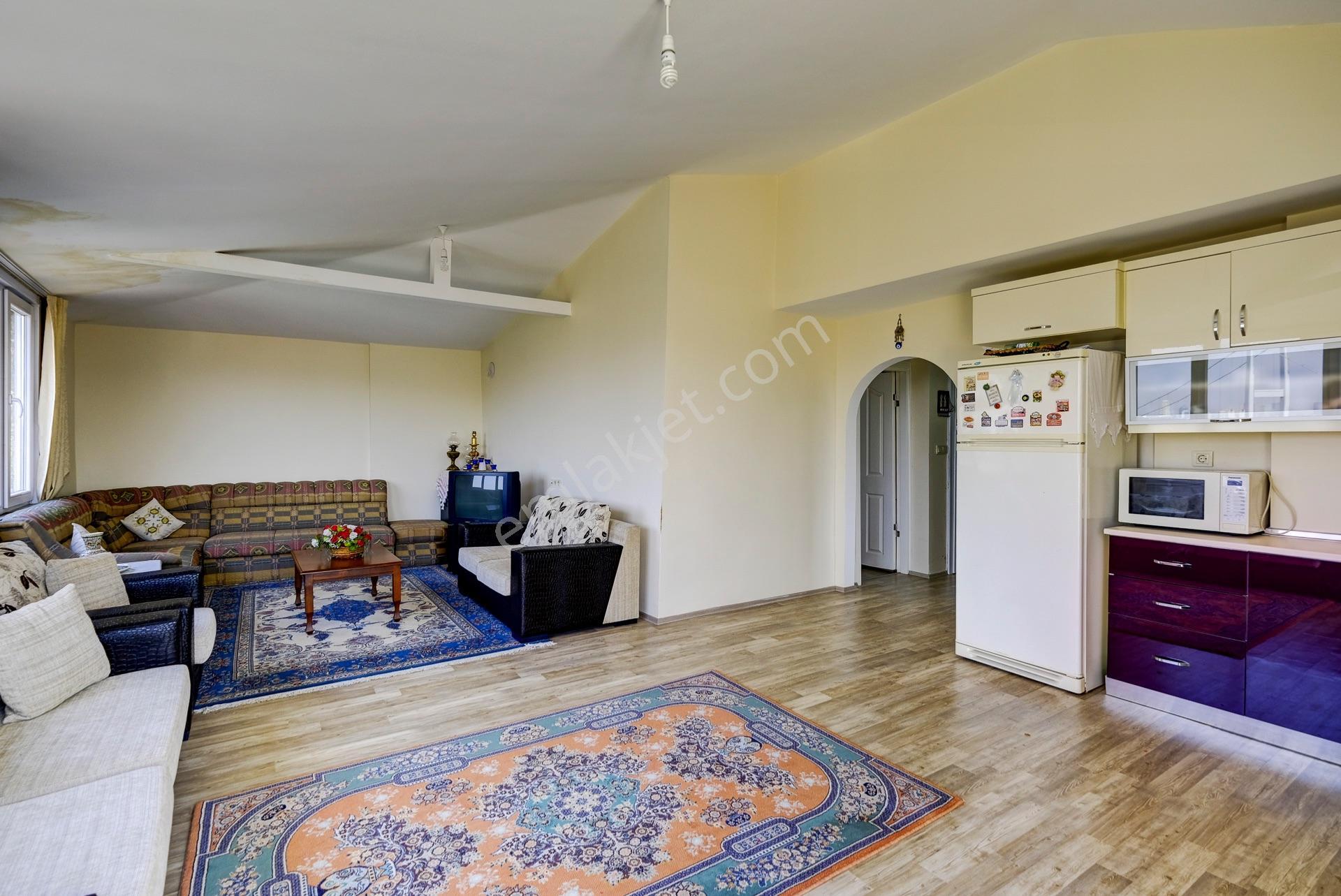 Beylerbeyi Küplüce’de Boğaz Manzaralı, 5 Katlı Satılık Bina - Görsel 9