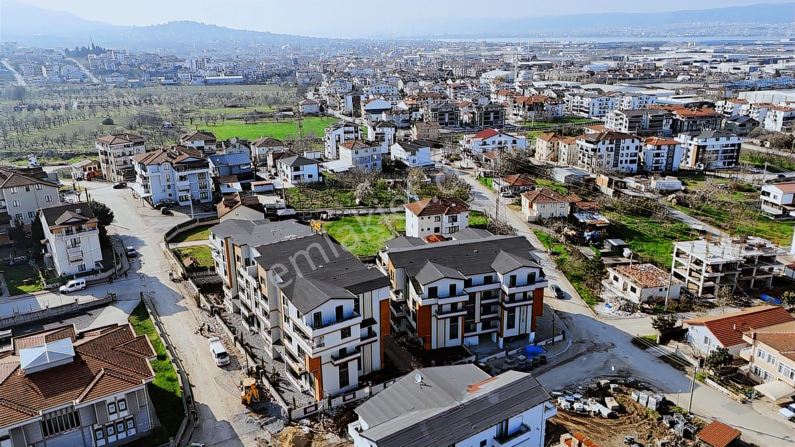 Yazlık Merkezde Ebeveyn Banyolu, Eğimsiz Çatı Dubleks 3+1 Daire - Görsel 3