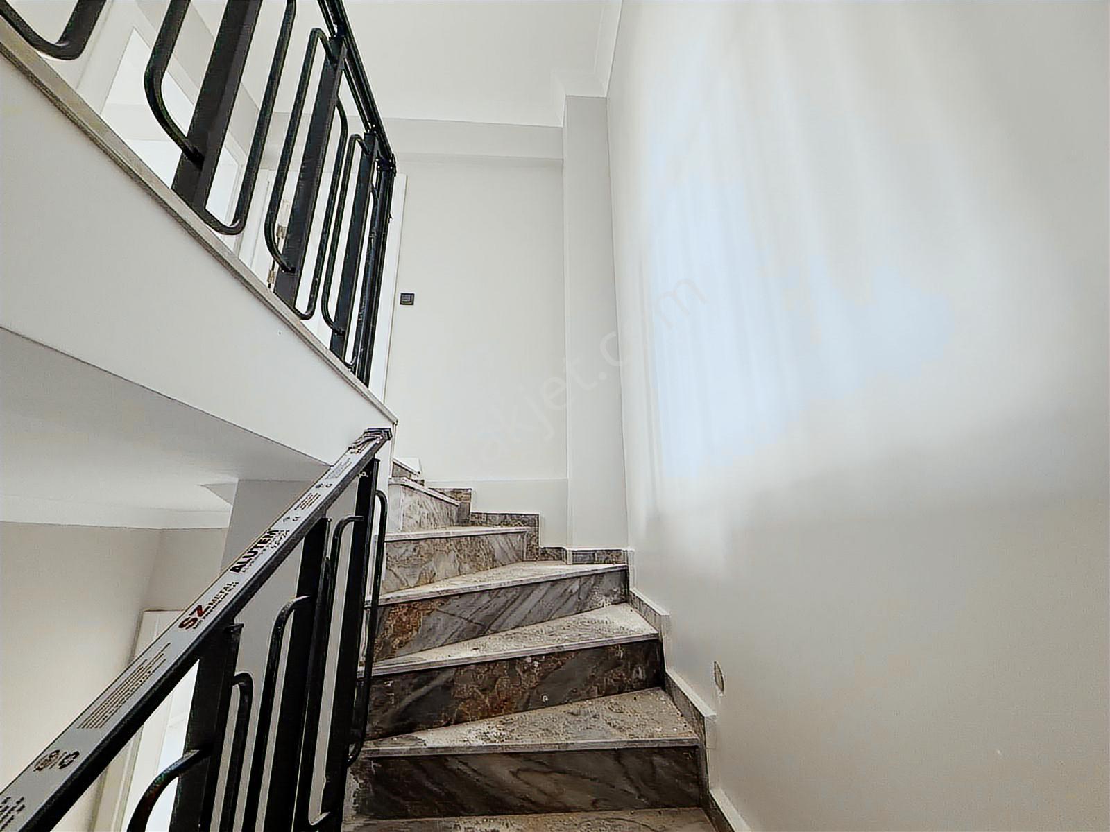 Yazlık Merkezde Ebeveyn Banyolu, Eğimsiz Çatı Dubleks 3+1 Daire - Görsel 20