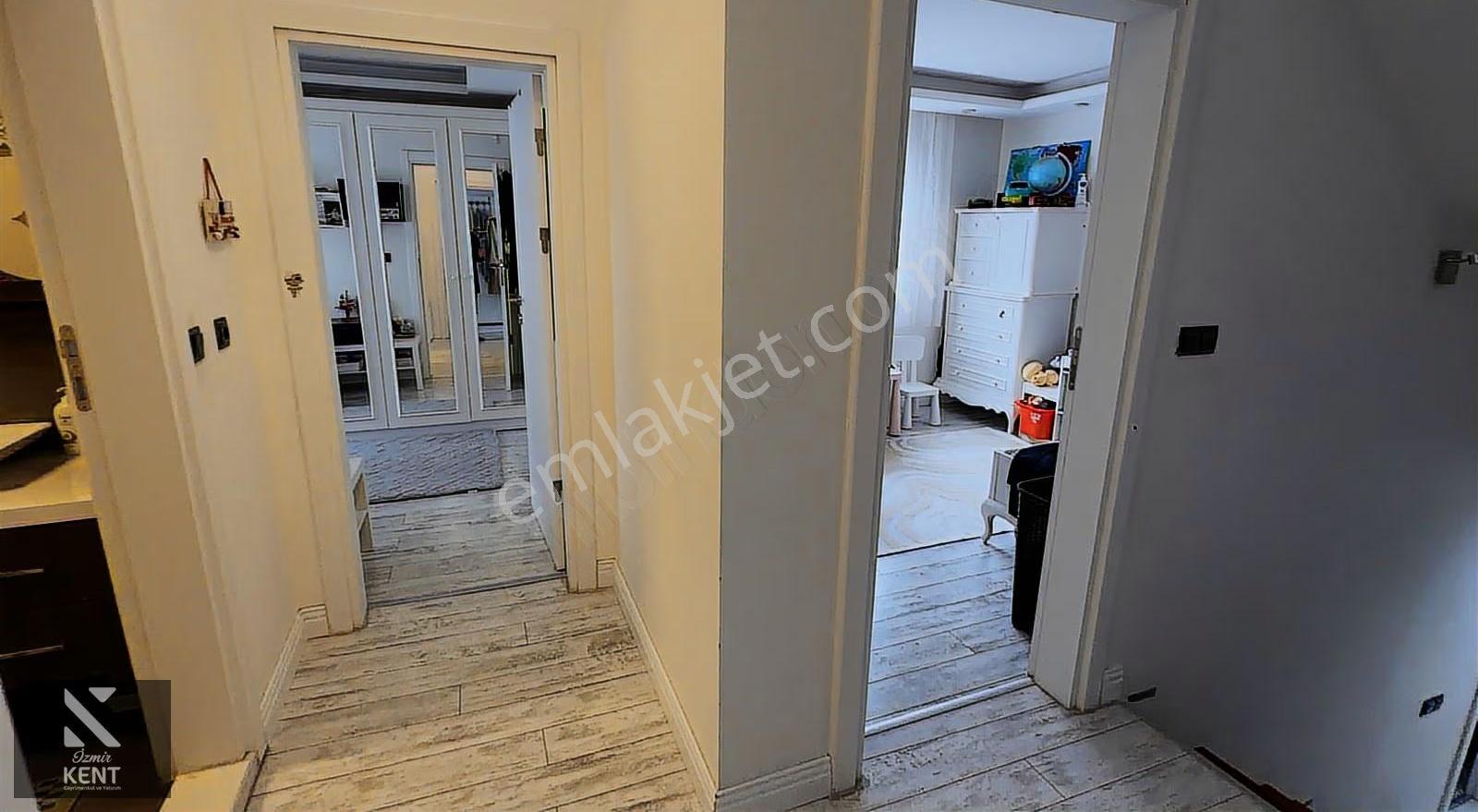Kemalpaşa Merkez 5+1 Havuzlu Dubleks 300 M2 Site İçi Müstakil - Görsel 14