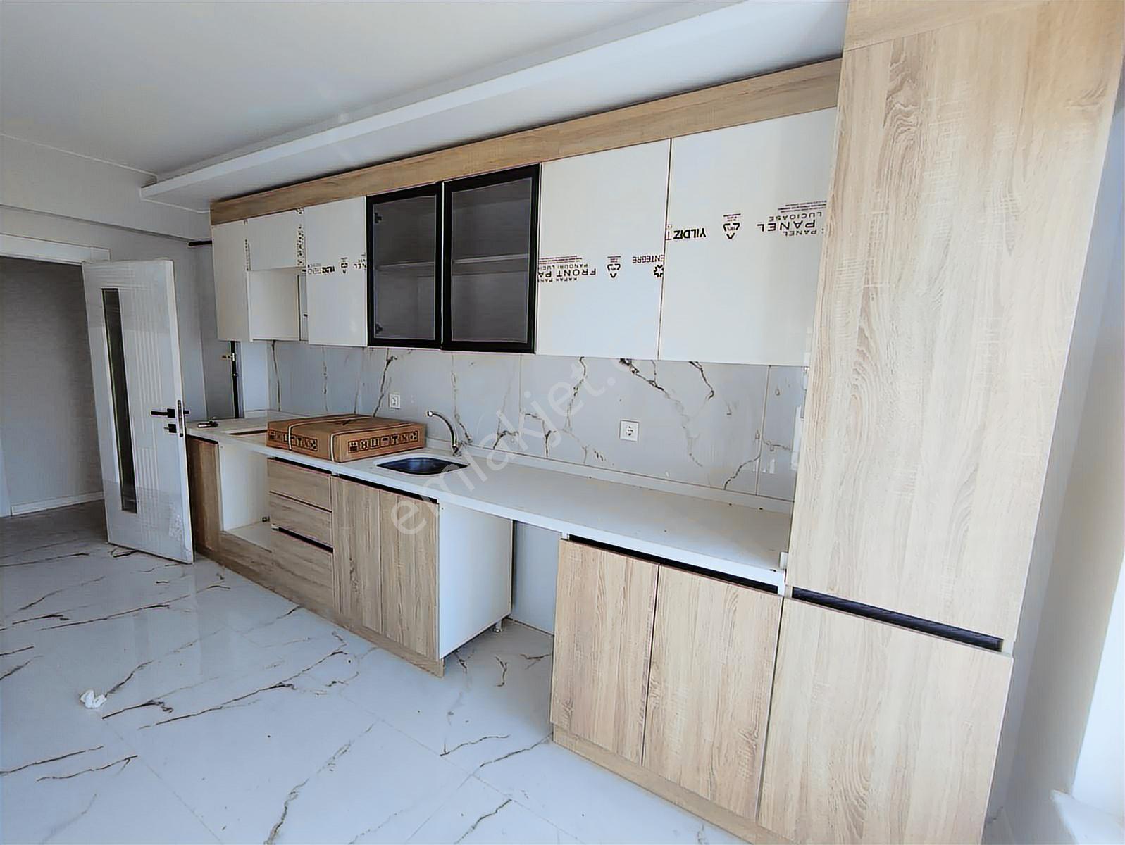 Bağımsız Geniş Mutfaklk Sıfır 2+1 Kiralık Daireler - Görsel 33