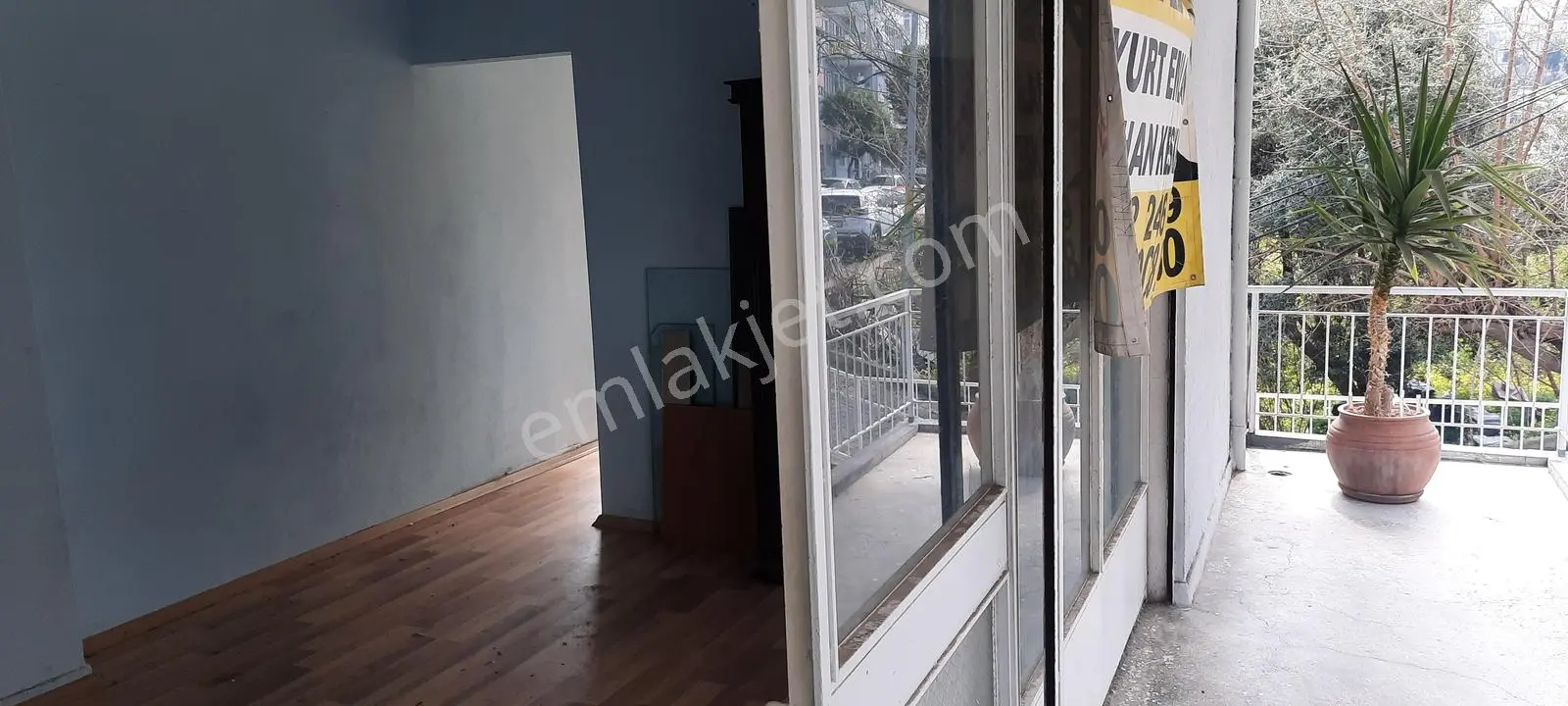 Üçkuyular 12 Sokakta Metro Yakını 40m2 Kiralık Dükkan - Görsel 9