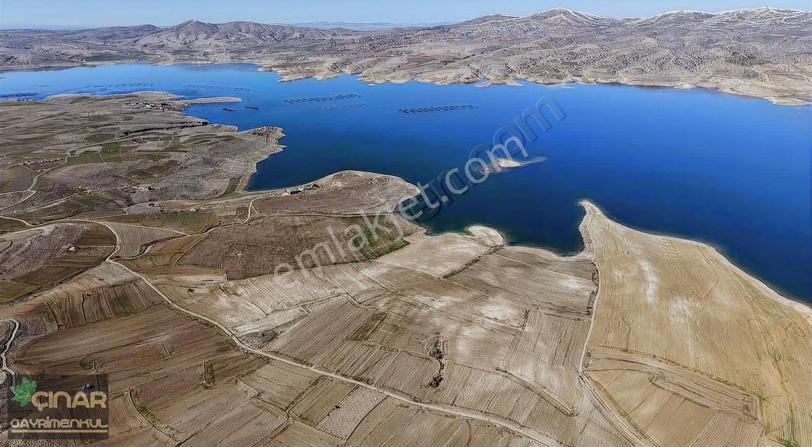 Emmilerde Baraj Manzaralı 5.500 M2 Tek Tapu Satılık Tarla - Görsel 23