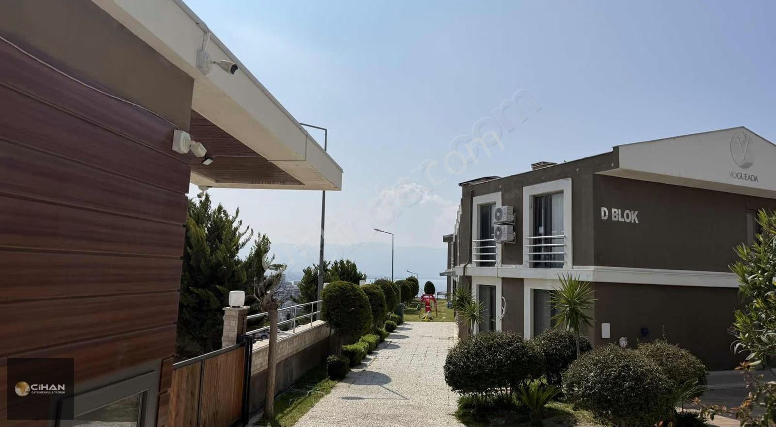 Kadınlar Denizinde Havuzlu Sitede Kiralık 2+1 Boş Daire - Görsel 4