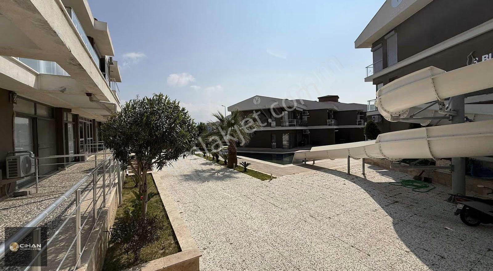 Kadınlar Denizinde Havuzlu Sitede Kiralık 2+1 Boş Daire - Görsel 19
