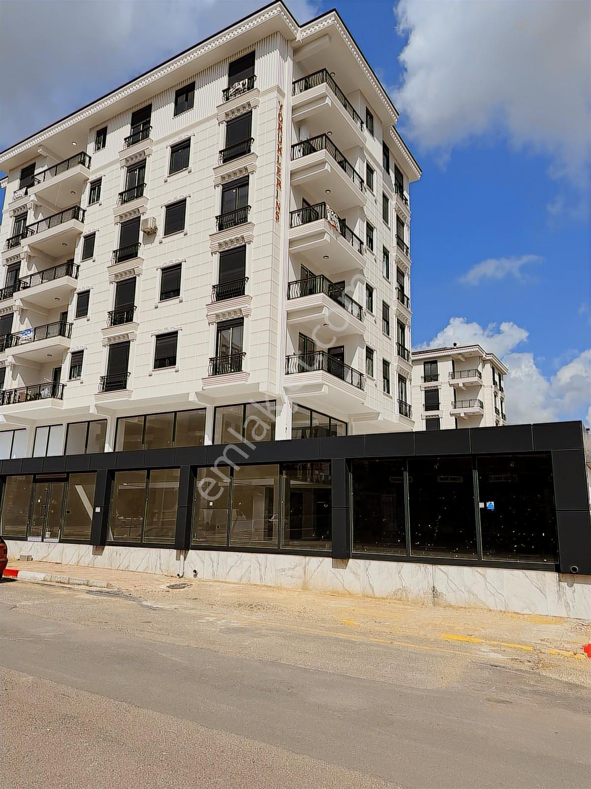 400 M2 Giriş 150 M2 Asma Kat Aydoğmus Cumartesi Pazarı Üzeri - Görsel 2