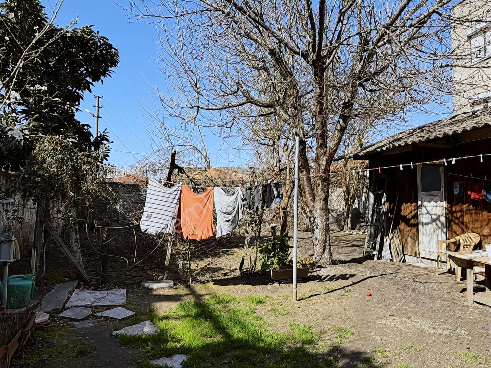 Sakaryada Sakarya Mahallesinde Müstakil Ev - Görsel 12