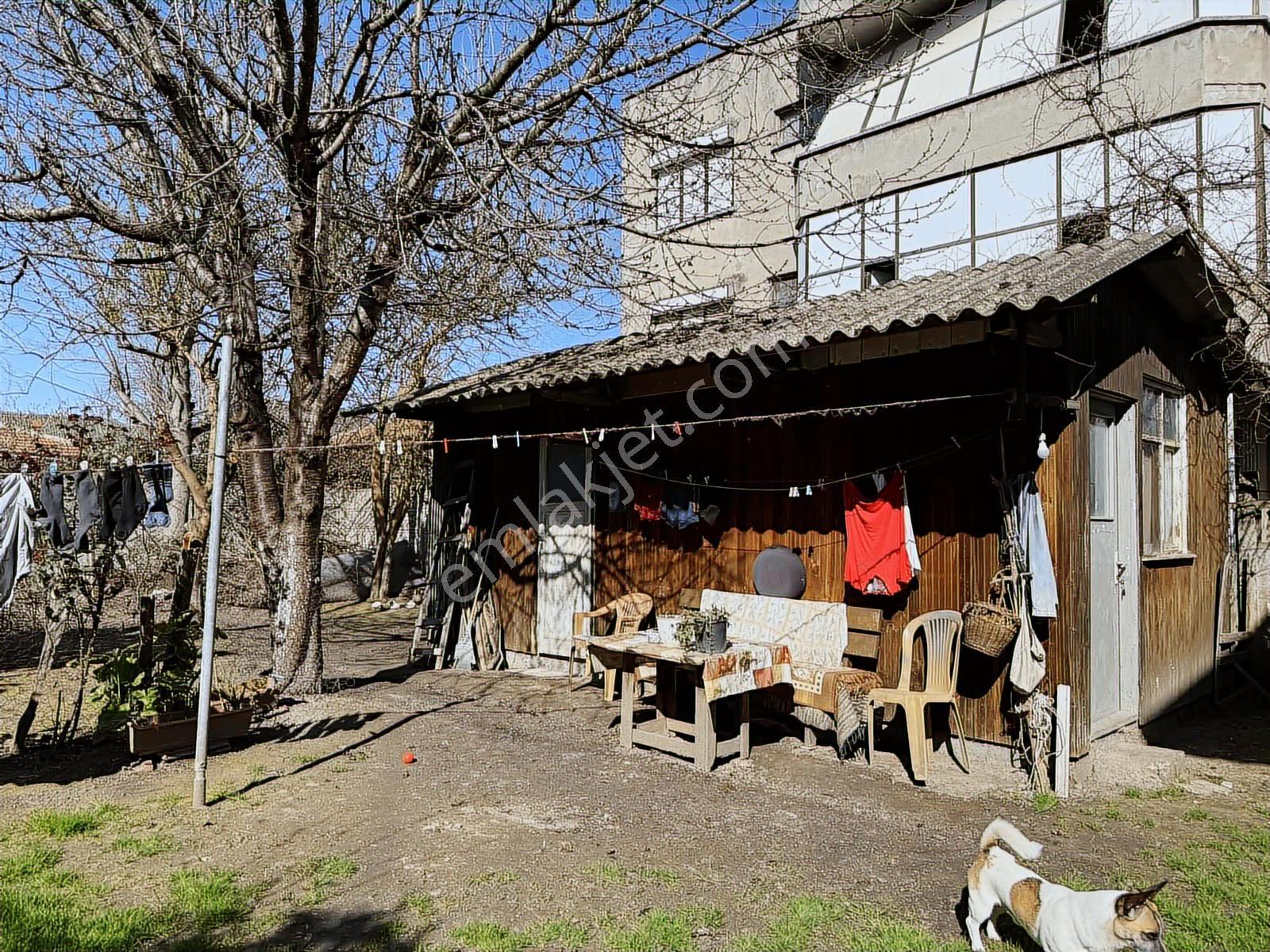 Sakaryada Sakarya Mahallesinde Müstakil Ev - Görsel 13