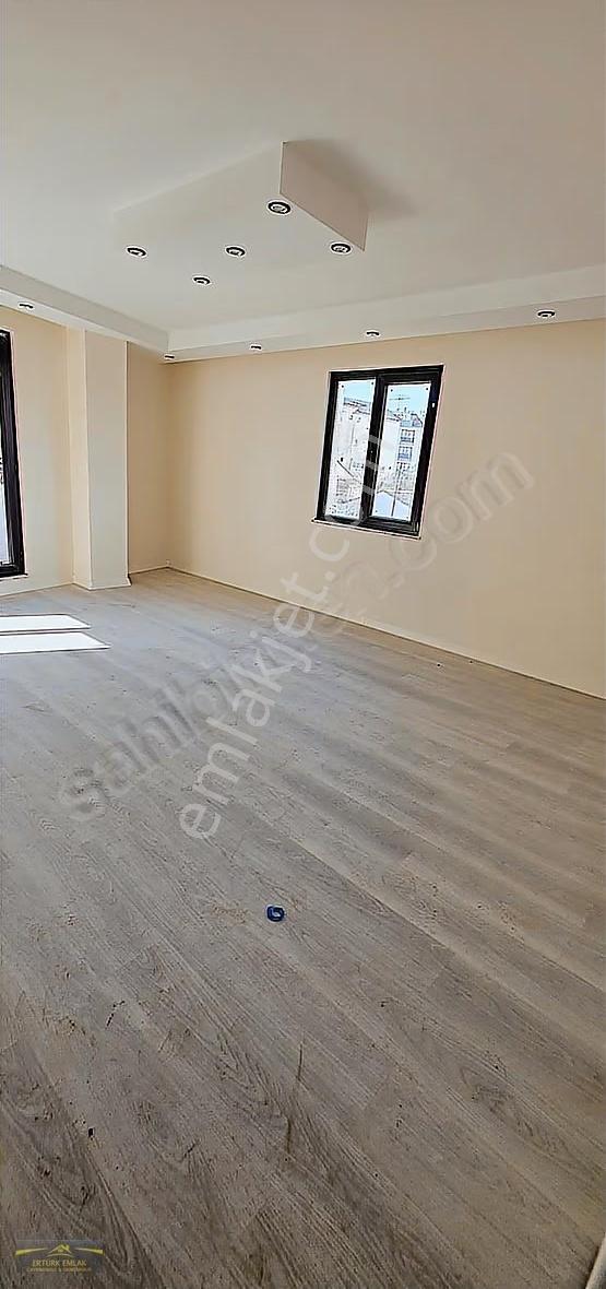 Gebze Cumhuriyet Mah. 2+1 90 M2 Lüx Daire - Görsel 12
