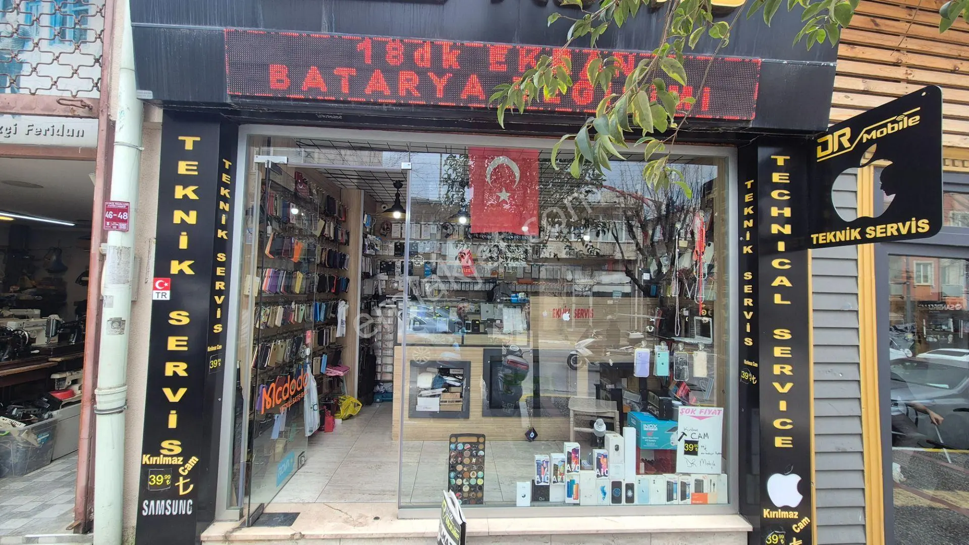 Bandırmanın Ticari Trafiği En Yüksek Atatürk Caddesinde Çarşı İçi Satılık Dükkan - Görsel 4