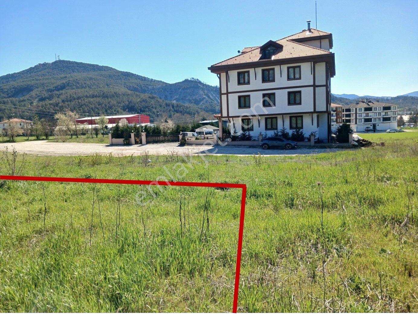 Remax Design Bolu Mudurnuda İmarlı 441 Metrekare Satılık Arsa - Görsel 10