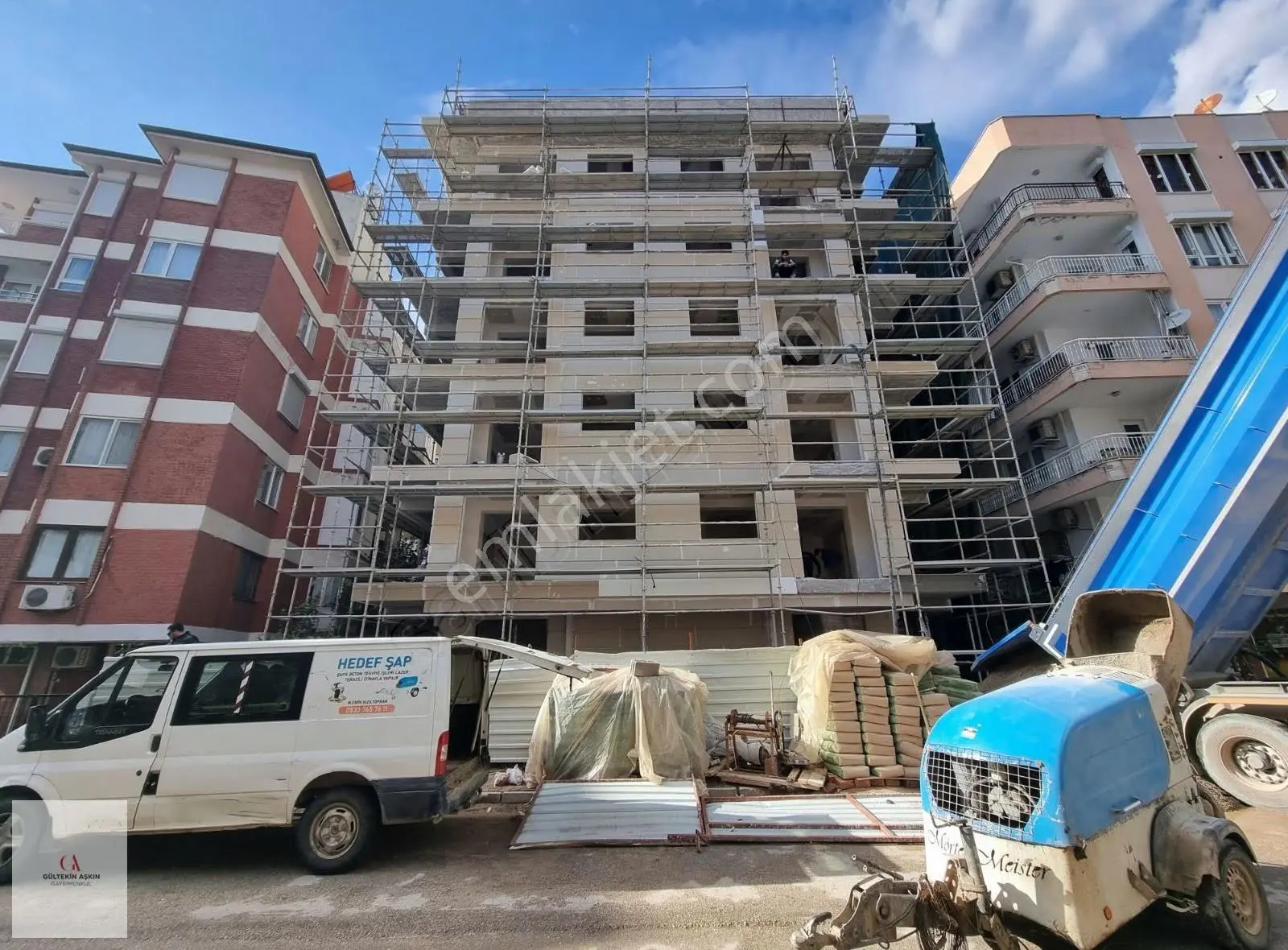 Kaleiçine 5 Dk Sıfır Yerden Isıtmalı 2+1 Katta Satılık Daire