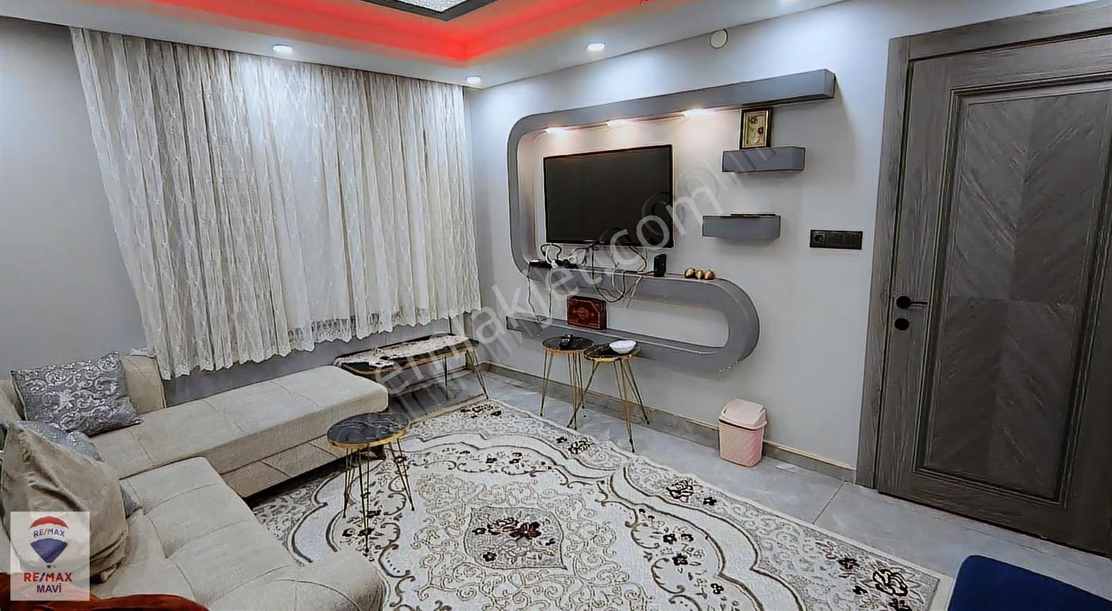 Re/max Mustafa Öz Çarşı Merkez Eşyalı 1+1 Kiralık Daire