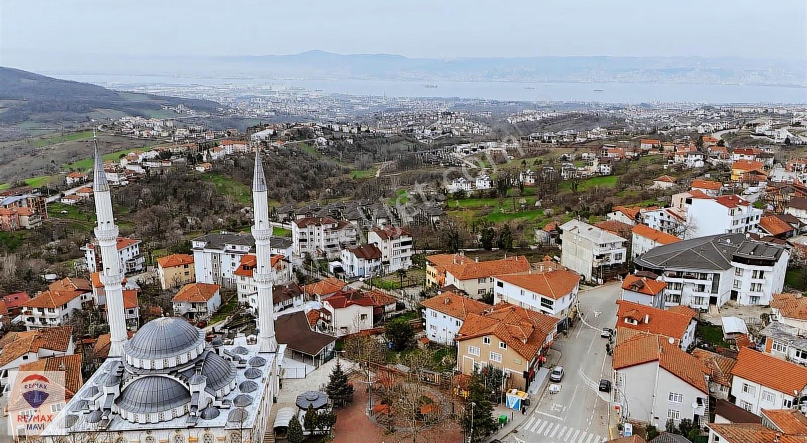 Remax Mavi'den Kocaeli Başiskele'de Deniz Manzaralı Satılık Arsa - Görsel 6